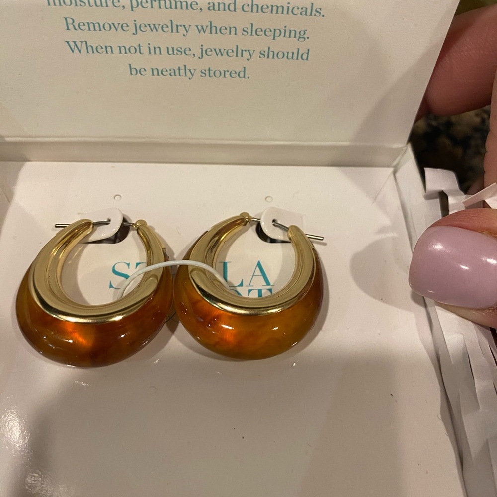 Stella & Dot Tortoise Hoop Earrings